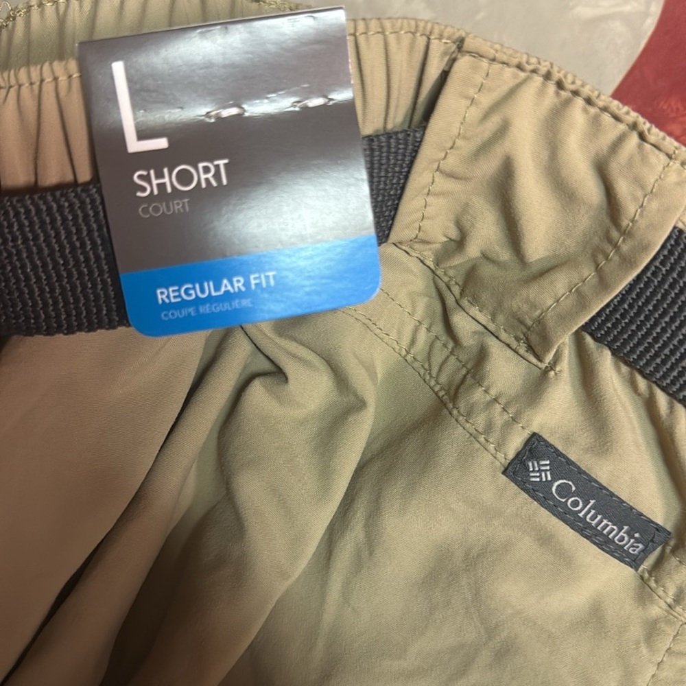 94. Columbia Walnut River Khaki Belted Cargo Shorts - Picture 9 of 10